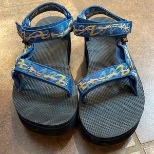 Teva flatform sandals